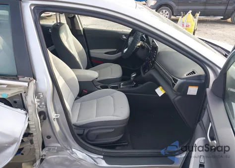 2022 Hyundai Ioniq Hybrid Se z USA, uszkodzony, nr VIN KMHC75LC5NU270770